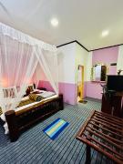 " YOLO " LOVELY COTTAGE