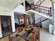 Golden Pavilion , Kandy