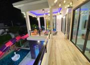 Indy Loft Bric Huahin Pool Villa