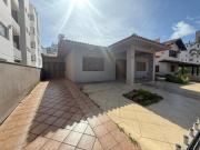 Cód 16 - Casa a pouco a metros do mar