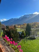 Kiwi Chalet - Mountain Views & Cozy NZ Vibes