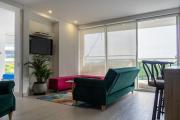 Modern apt near the beach with Jacuzzi, Cartagena