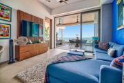 Oceanview Terrace, Pool, BBQ and Designer Touches