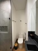 1Kitnet ao lado da Praça Leonardo Venerando