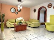 Casa Paraíso, céntrica y con estacionamiento