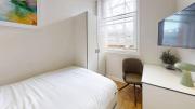 Studio Flat in Queens Road