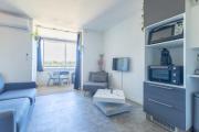 Studio climatisé - Garage privé - Plage à pied - Baie des anges