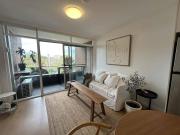 Stylish 1BR Apartment with City Views Mins to CBD