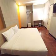 XX GO INN Silom Bang Rak - BTS Surasak
