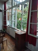 Old tbilis Apartment with balcony and coutryard