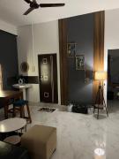 Midtown Retreat 1BHK