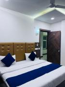 HOTEL MM VAIRO CAFE ,Agra