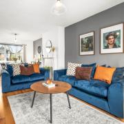 Three Bedroom House - City Centre - Garden - Parking 12W