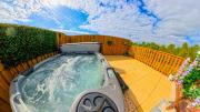 Newmore Highland Pods with Hot Tubs on NC500