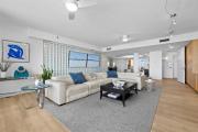 Stylish 3BR with Bay Views Beach Access