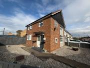 Betto 3 bedroom stylish house! Sleeps 6