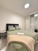 Beachfront Retreat 10sec From The Beach