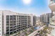 Spacious 1 bedroom in Azizi Riviera, Meydan