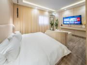 استديو بتصميم انيق ودخول ذاتي