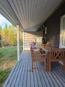 Villa kuukkeli paritalossa