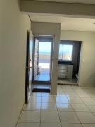 A poucos passos da praia, moderno e confortável