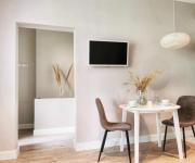 Tolstoi Scandinavian 1 bedroom apartment + free parking
