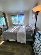 2B 1Ba 300Night 1B 1Ba 150Night