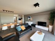 Modern appartement met frontaal zeezicht te Westende