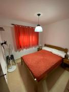 Mar de Ana, Frente al mar, interno a una cuadra del centro