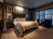 Dakota Manchester Airport