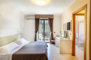 Charming Rina Sea Studio Apartment-Central Air-Con WiFi sleeps 2 persons