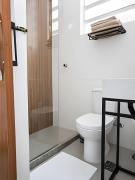 STUDIO - Rua da Passagem - 450m do Metrô Botafogo - Excelente Localização - Bares, Restaurantes e 2 Grandes Shoppings - Portaria 24h - Wi Fi - TV Claro e Streams