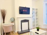 4 bedrooms 8 beds Wi-FI smart tv games room