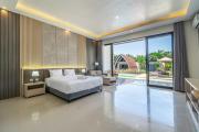 King Suite with Kitchen & Pool in Uluwatu - No3