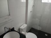 Apartamento com piscina e garagem privativa