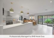 Cozy Caroline - Near CBD Family retreat