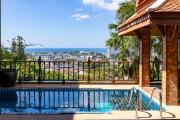 Patong Thai-style 4 Bedrooms Private Pool Sunset View Deck 6 Minutes to the Beach