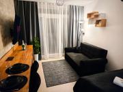 Axiom Suites - Zenith XV - Netflix, HBO, Champagne