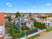 Black Dragon Haven Villa with Pool Sauna Jacuzzi BBQ & Parking for 8 Cars