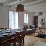 Top Dijon