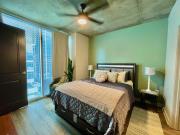 Modern Midtown Retreat Views Rooftop Pool