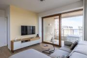 Luxury apartment with lateral sea view and 2 private bathrooms T9