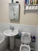 Short stay room in Cardiff