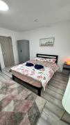 Explore Cardiff - Stylish Studio Apartment Near City Centre