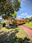 Cabaña Caracolí. Tranquilidad vía a la laguna