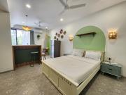 Elegant Hideaway Studio - Private Balcony, Pool & Luxury Closet