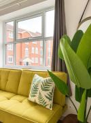 Crown Deluxe Manchester City Apartment