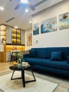 Haven Park H1 Ecopark Homestay 2 phòng ngủ tầng cao view bể bơi