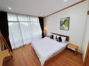 Demi Cafe and Hostel