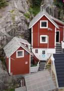 Cozy bedroom & basement with amenities